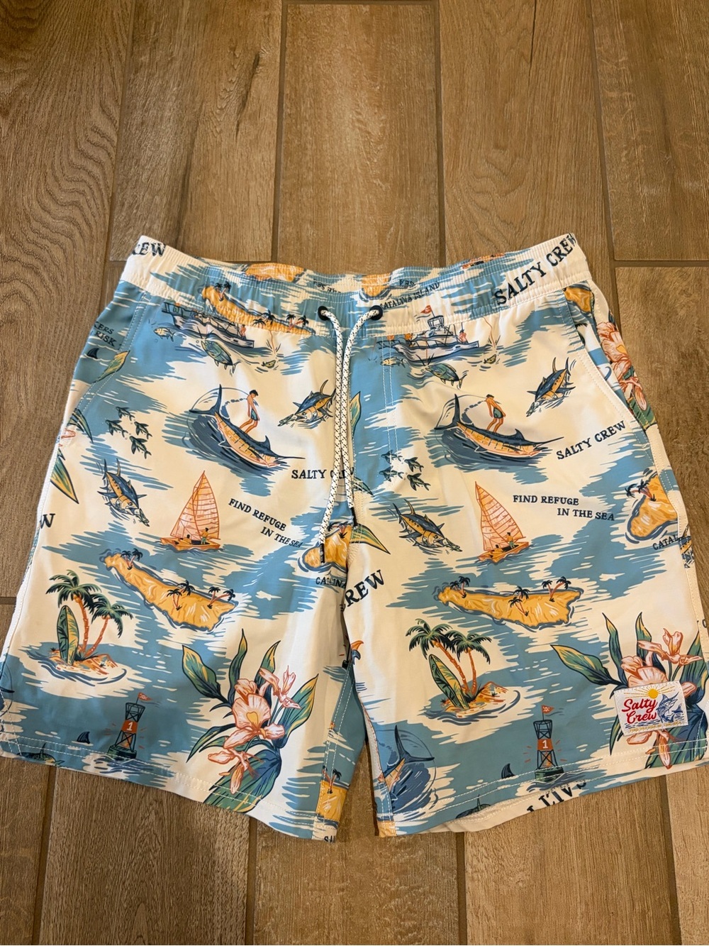 Salty crew men’s swimsuit swim trunks medium
